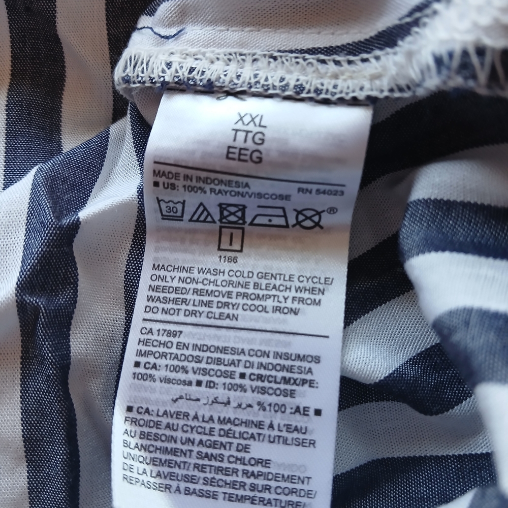 Old Navy Striped Sleevelees Top Size XXL NWT - Picture 4 of 5